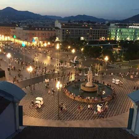 On Place Massena Apartment