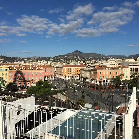On Place Massena Apartment *