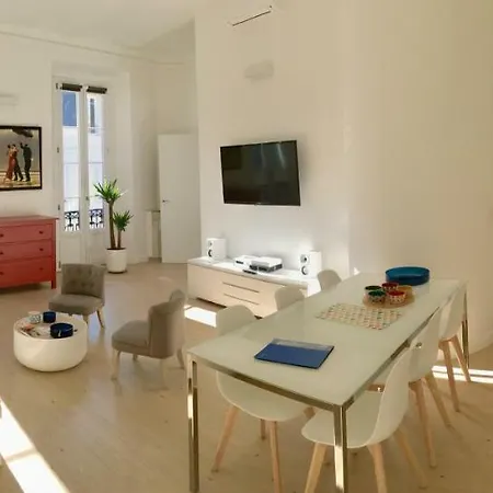 On Place Massena Apartment *